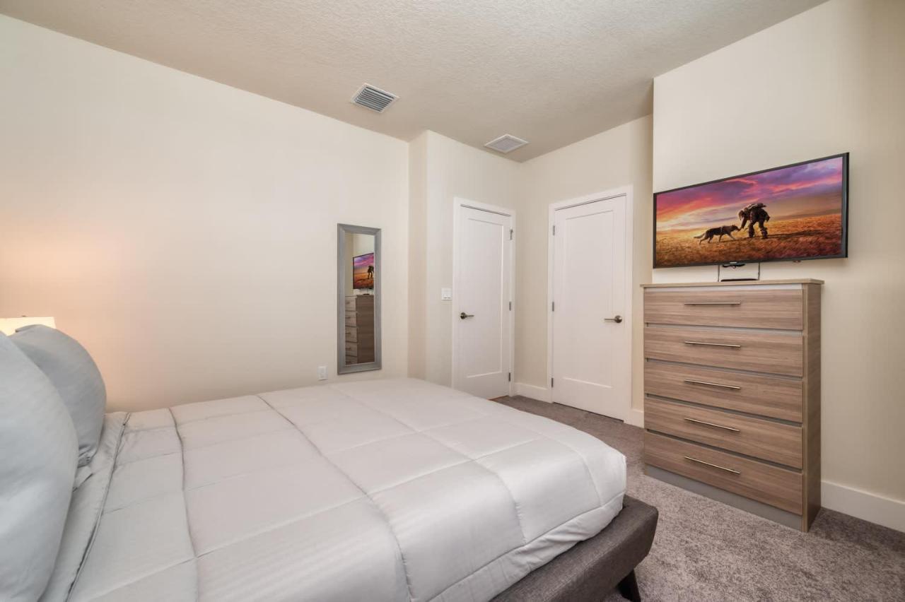 Comfortable Townhome With Private Pool Near Disney Four Corners エクステリア 写真